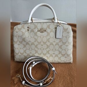 NWT Coach Lillie Carryall